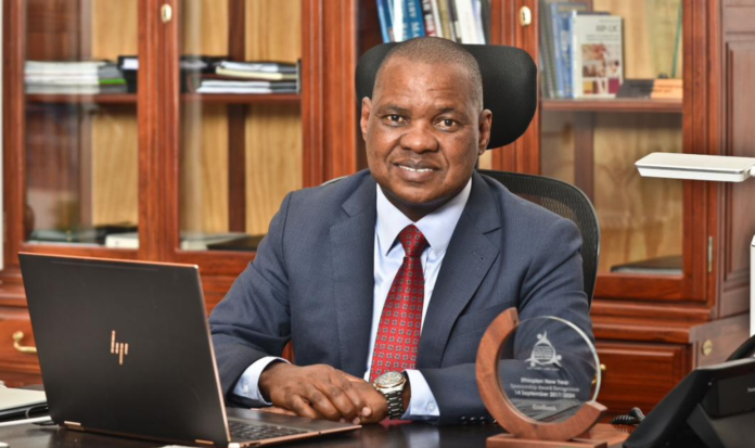 Ecobank Zimbabwe Managing Director Mr Moses Kurenjekwa speaks on Ecobank’s Ellevate Programme Ecobank Zimbabwe Managing Director Mr Moses Kurenjekwa speaks on Ecobank’s Ellevate Programme